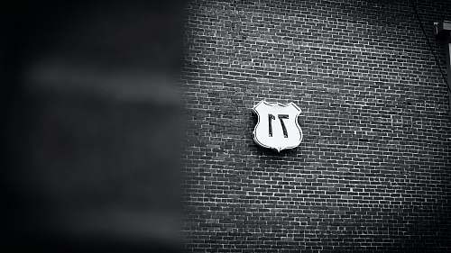 black-and-white number 71 signage bentonville